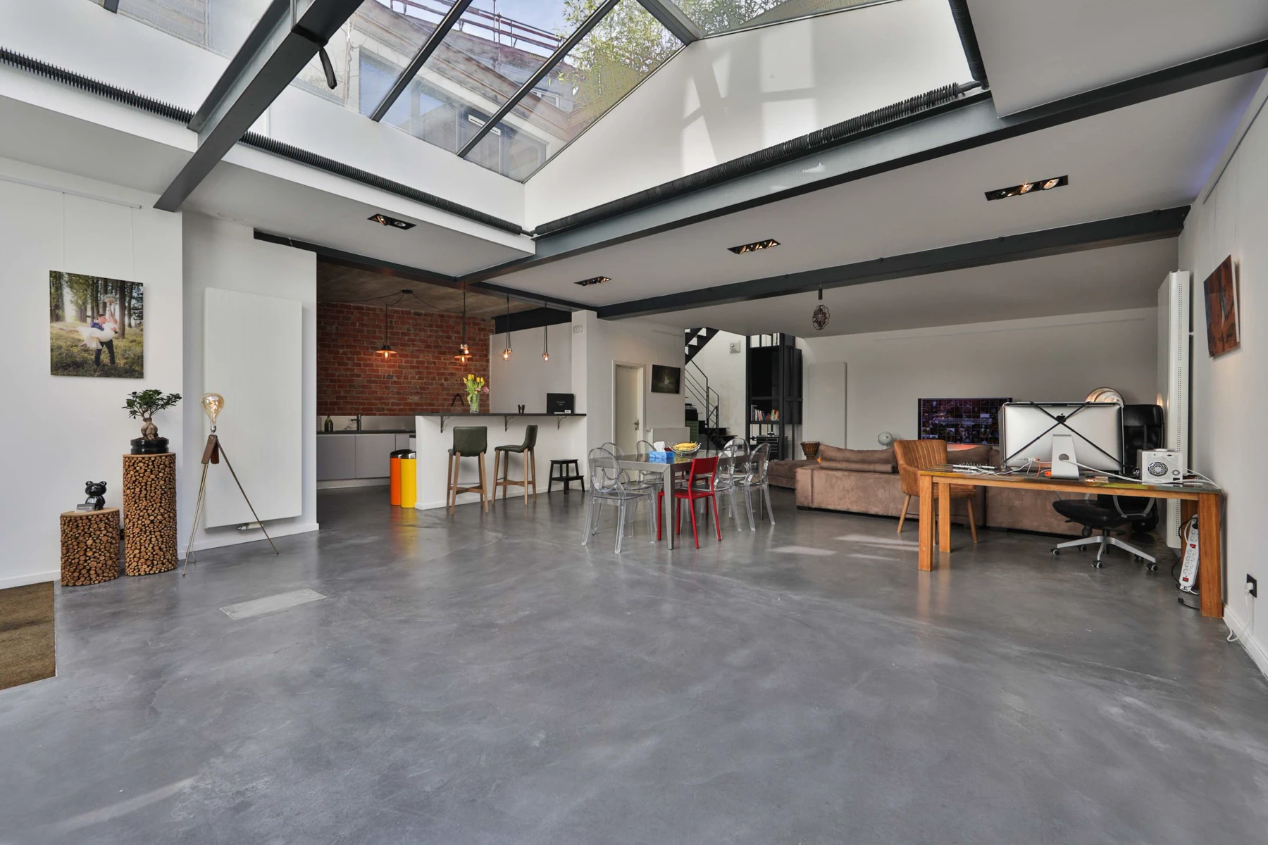 Espace studio à Uccle · ambiance épurée pour séance en intérieur