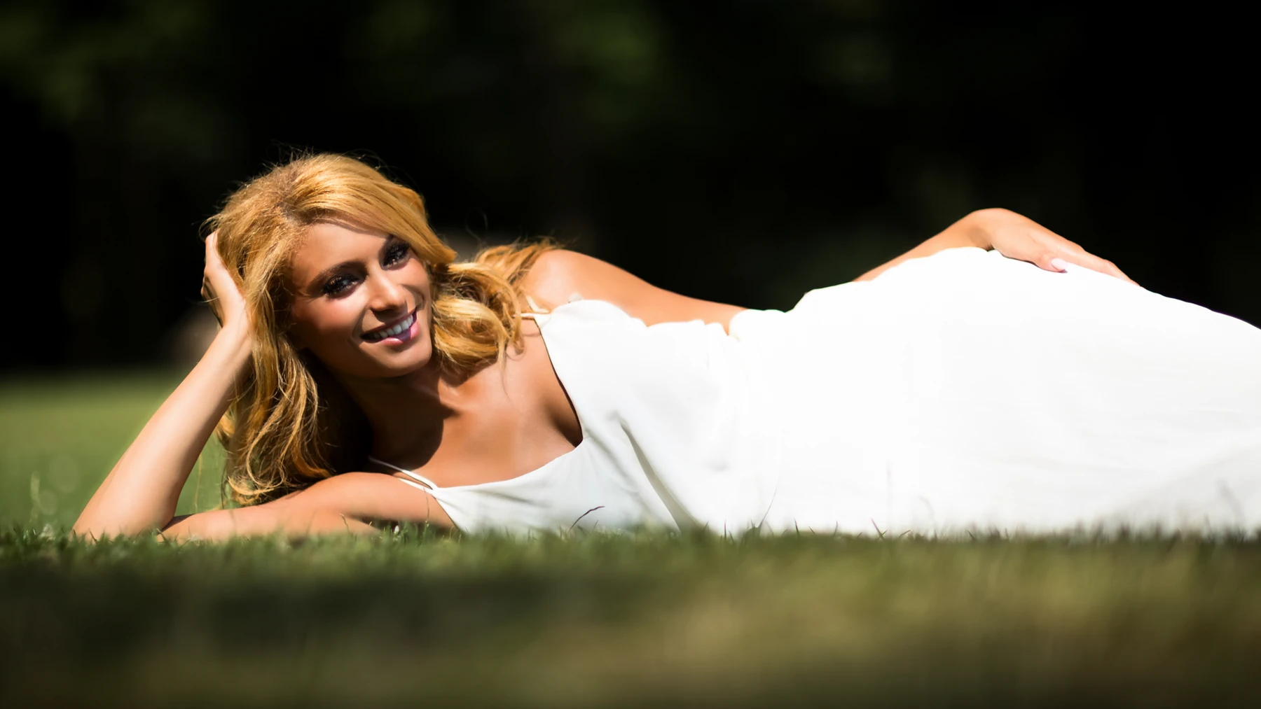 Shooting photo en studio ou en extérieur | Réservez votre séance photo dès aujou — photo 20
