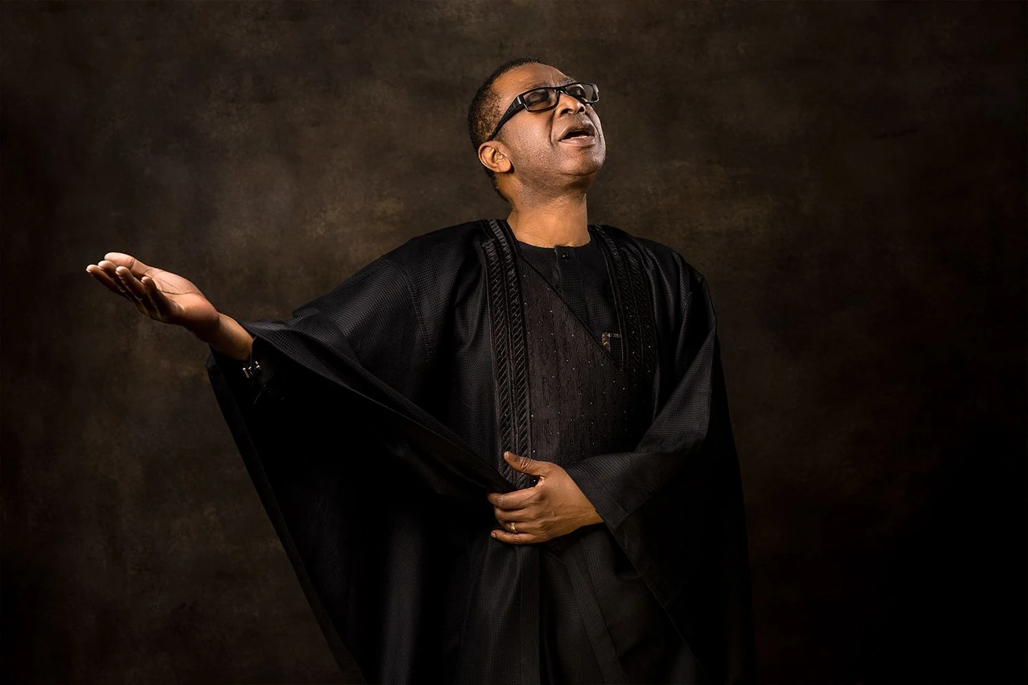 Portrait de Youssou N’Dour par Hani Kanaftchian, publié pour le spectacle Birima au Théâtre du Châtelet